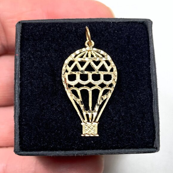 14k Solid Yellow Gold Air Balloon Pendant (1.15 inch) (1.4 grams) - Picture 1 of 8